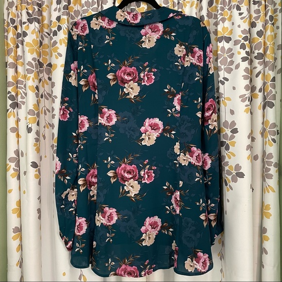 NWT! Torrid teal floral Georgette fit & flare blouse - Picture 11 of 14